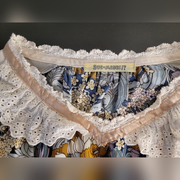 Sue-Marri Japanese Plus-size 2-Piece Shirt and Shorts set - Picture 3 of 10